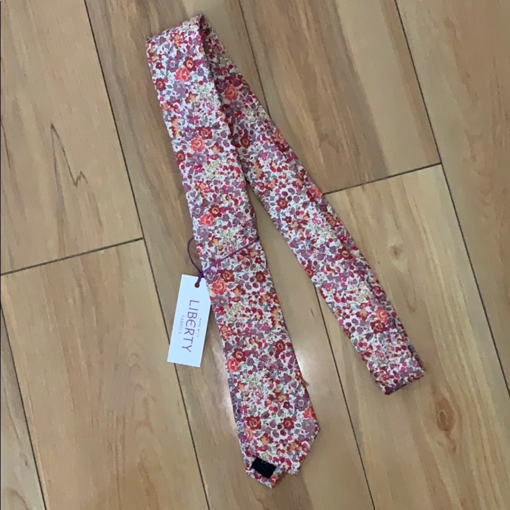 Liberty Floral Tie - Red and Pink